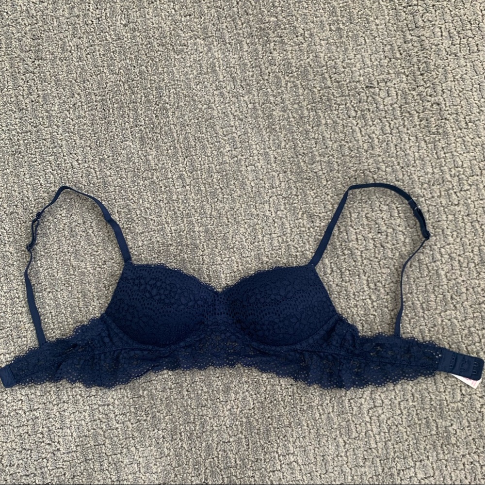 Xhilaration blue lace bra